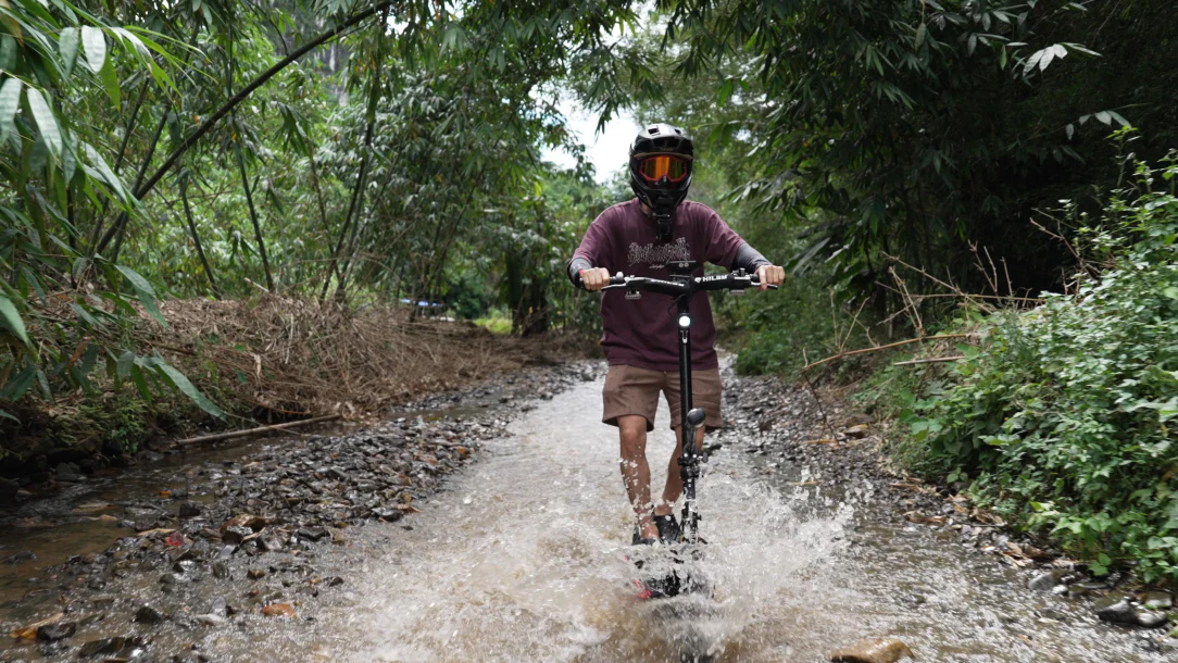 Waterproof hiley scooter